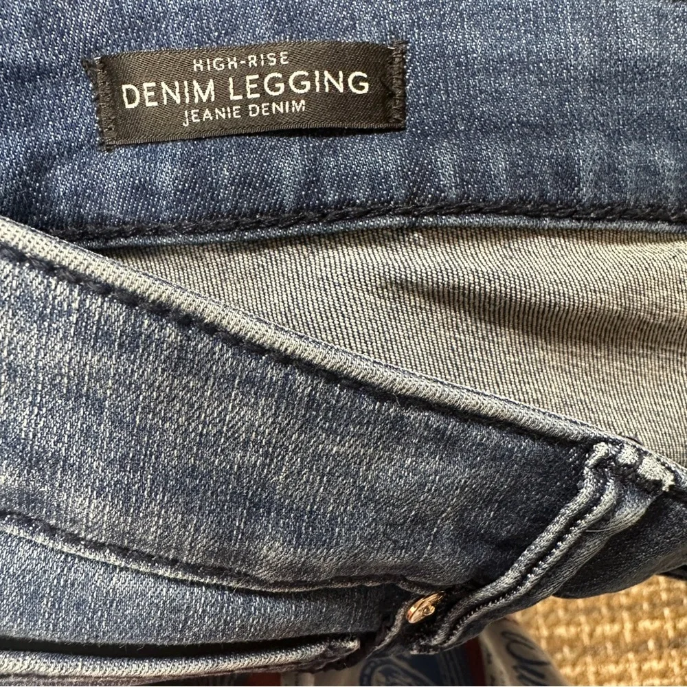 WHBM High Rise Denim Jegging Jeans Medium